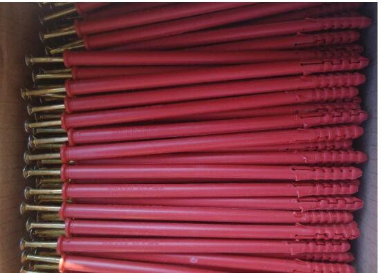 一张保温板钉几个钉合乎规范