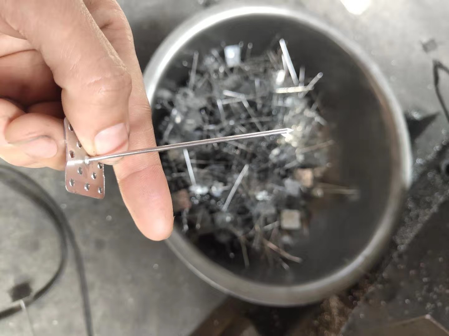 铝制保温钉安装方法